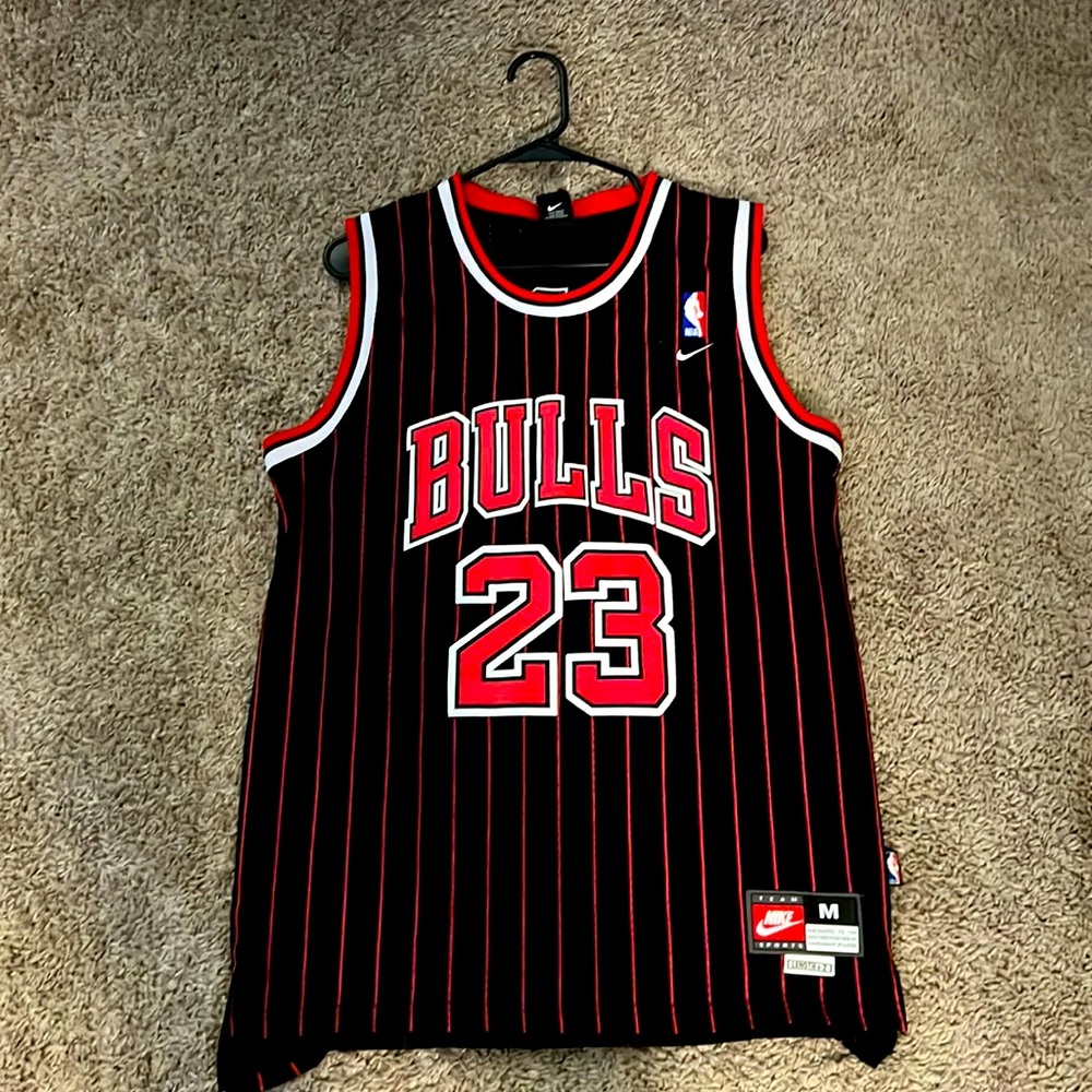 Nike Michael Jordan swingman jersey.